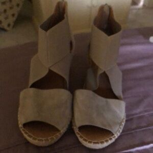 Shoes by Kenneth Cole